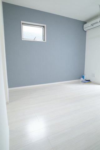 【内装】 | マ・メールロア大和田 | やわらかい色味の壁紙がかあわいい。