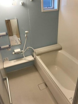 【浴室】 | ラ・ネージュ | 追い焚き機能、浴室乾燥機付きバス。