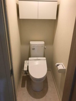 【トイレ】 | ラ・ネージュ | 温水洗浄便座。