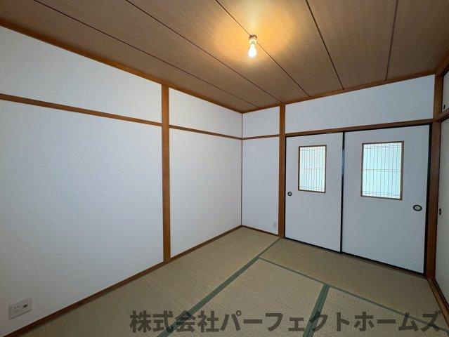 走谷2丁目戸建の和室|柔らかい畳が心地よい和室