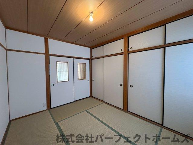 走谷2丁目戸建の和室|明るい和室です