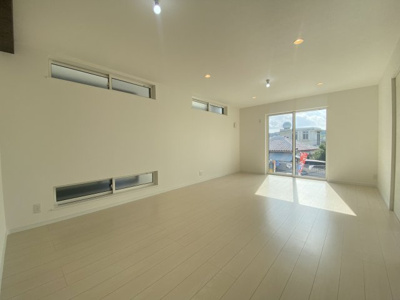 【居間・リビング】 | 豊見城市名嘉地（全3棟） | ※同仕様写真です　