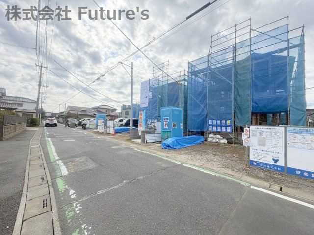 三郷市彦糸1丁目　新築戸建　全5棟　5号棟の前面道路含む現地写真|前面道路含む現地写真です。