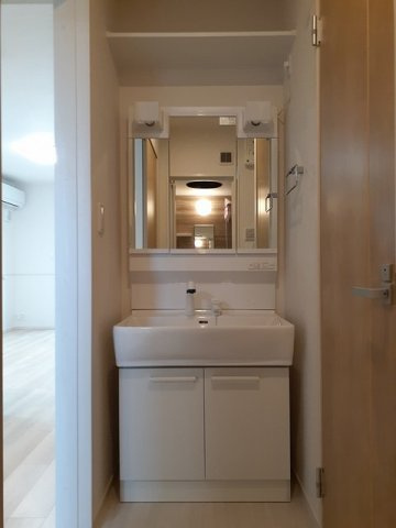 ラ　ヴィの洗面所