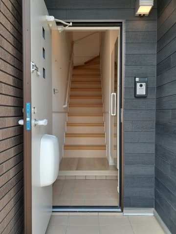 ラ　ヴィの玄関