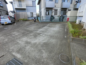 【駐車場】