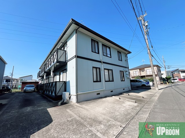 シャトル・アキラⅡの外観