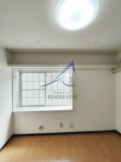 アーバンハイツＤの居間・リビング|洋室のお部屋です。