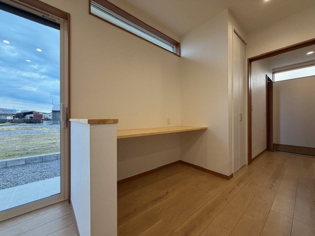 都城市高城町大井手の新築一戸建の居間・リビング