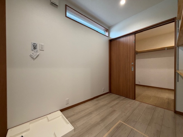 都城市高城町大井手の新築一戸建の脱衣所