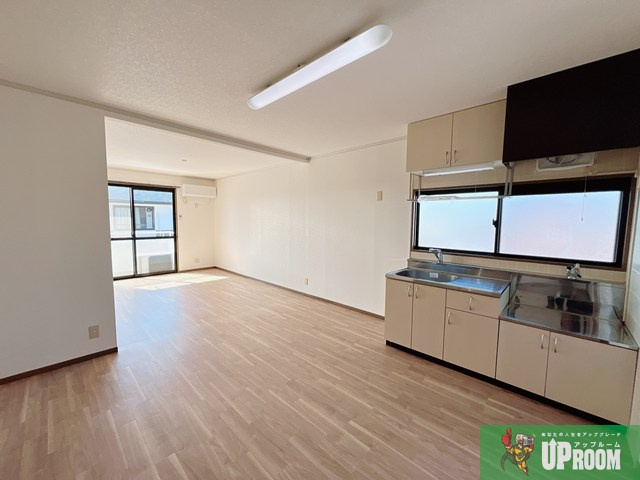 シャンピア柴田　A棟の居間・リビング