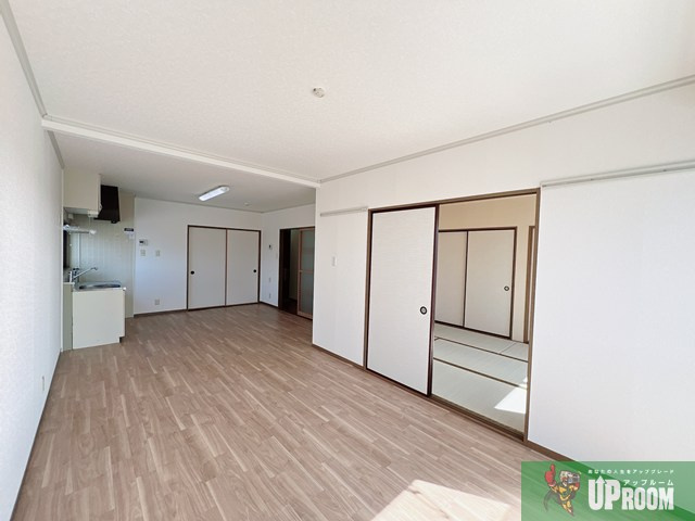 シャンピア柴田　A棟の居間・リビング