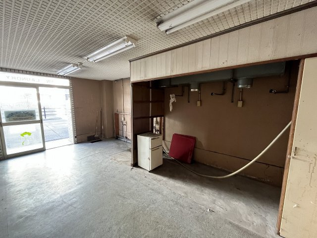 大阪市城東区永田４丁目の店舗事務所の内装