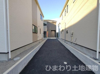 【区画図】 | 南足柄市中沼  2号棟 第12 | 2号棟　南西側約5.1m公道・北西側法外道路　旗竿地（間口約3ｍ）　駐車3台（車種によります）　敷地面積51.5坪（路地状部分含む）