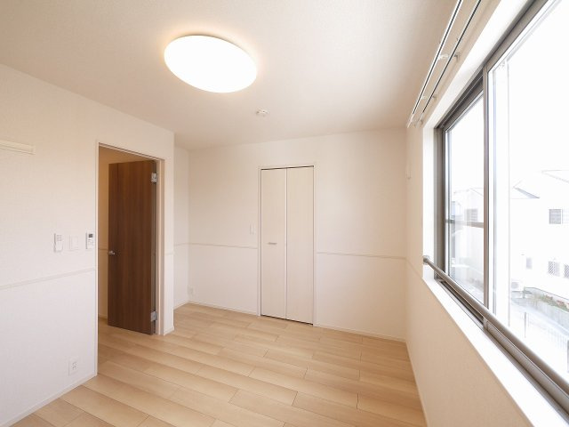 プラシード（大和郡山市）の洋室