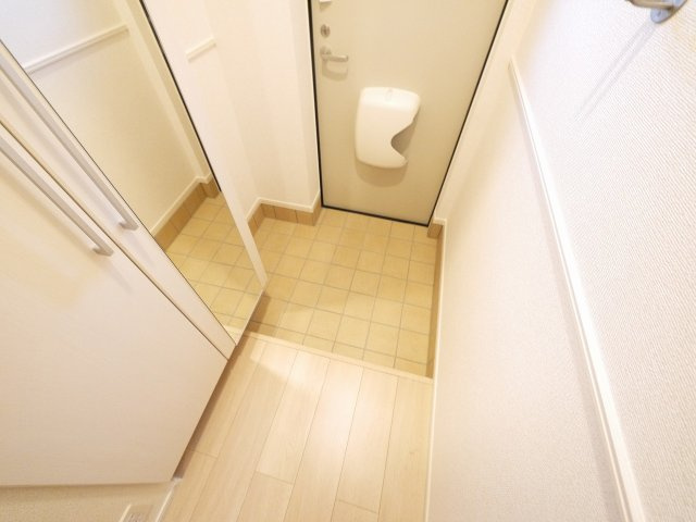 プラシード（大和郡山市）の玄関