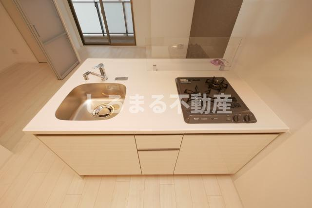 ＡＦＦＬＵＥＮＣＥ難波ＥＡＳＴのキッチン