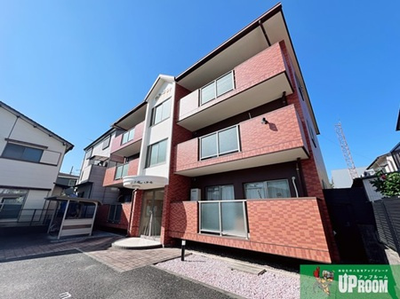 ファミーユ・レイの外観