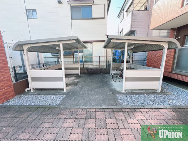 ファミーユ・レイのその他