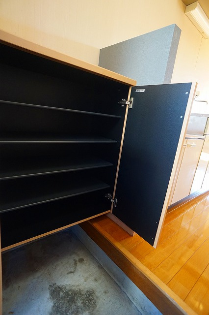 ハイツアーバンヒルズの収納