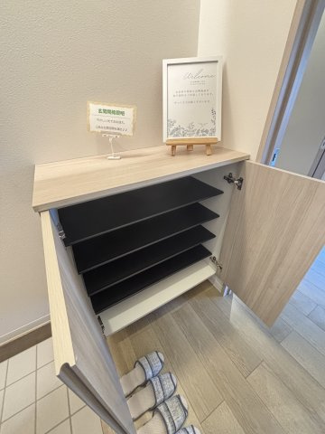 庚午ハイツの玄関