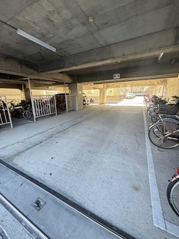 庚午ハイツの駐輪場