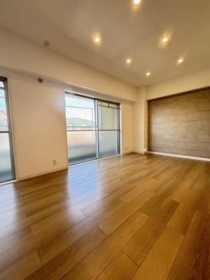 【居間・リビング】 | 庚午ハイツ