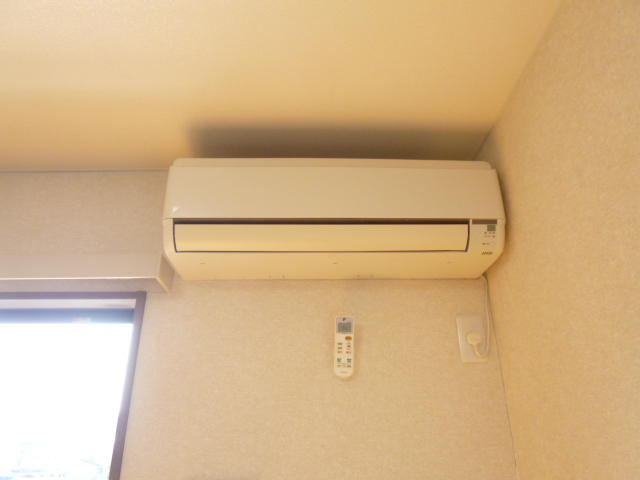 エアコン１基付き