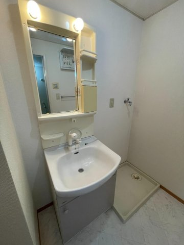 エステートたつみの浴室