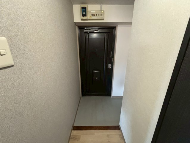 イーストガーデン杉の木館の玄関
