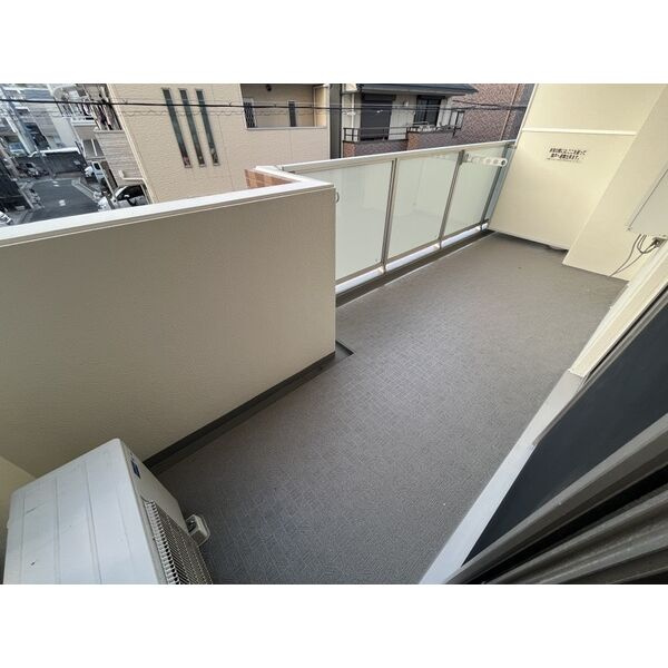 ルネサンスのバルコニー