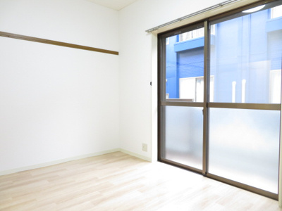 【居間・リビング】 | メゾンドアーサⅡ | 1階洋室