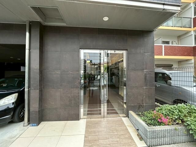 ＧＥＮＯＶＩＡ亀戸ｇｒｅｅｎ　ｗａｌｌのエントランス