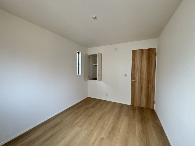 MIRASUMO名東区山の手31801②｜名古屋市の戸建ならホームアップの洋室|全室収納付き