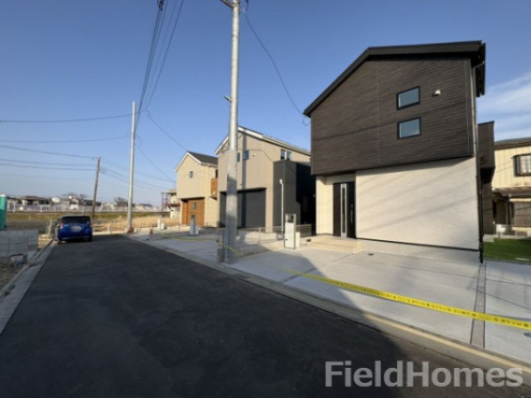平塚市南金目新築戸建て　第1期2号棟の前面道路含む現地写真|前面道路含む現地写真です。