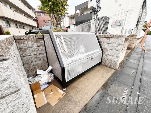 Ｉ.ヴィレッジ　ＥＡＳＴのその他共用部分|敷地内ゴミ置き場！