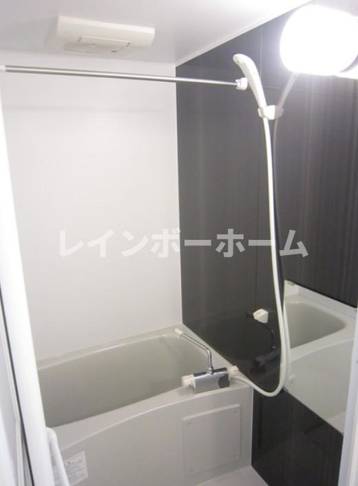 PLAISIR柴又の浴室