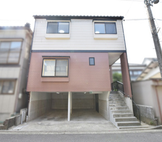【外観パース】 | 新潟市中央区沼垂西2丁目  3LDK | 3LDKの間取りです
駐車スペース2台可
