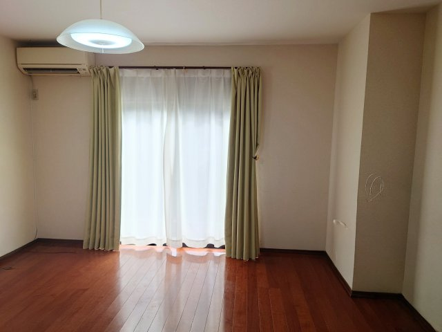 【居間・リビング】の画像