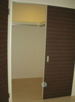 【収納】 | ブランマノワール | ウォークインクローゼット完備。