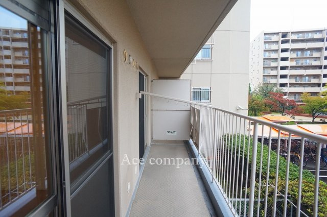 【バルコニー】 | コープ野村恩智A棟 | リビングに面した南西向きバルコニー☆