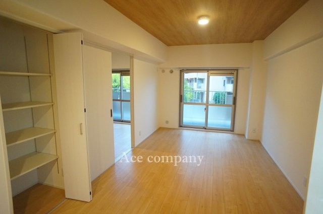 【居間・リビング】 | コープ野村恩智A棟 | 【LDK：約11帖】