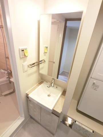 ストーリア市川南行徳の独立洗面台