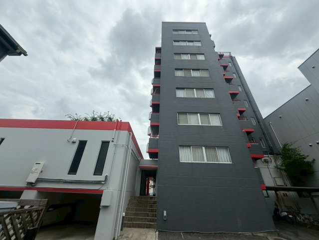 コメルスⅢの外観
