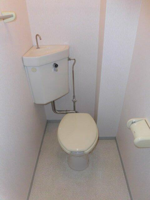 シンプルで使いやすいトイレです