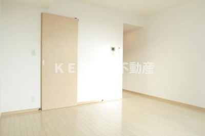 【寝室】 | ＬａＳａｎｔｅ池田山 | 開放的な寝室です