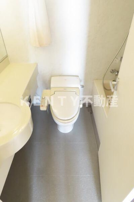 【トイレ】 | ＬａＳａｎｔｅ池田山 | コンパクトで使いやすいトイレです