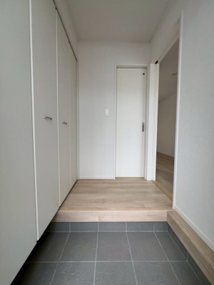 【玄関】 | 西脇市小坂町第4-2号棟