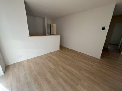 【居間・リビング】 | 西脇市小坂町第4-2号棟