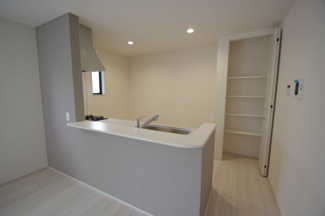 【キッチン】 | 【仲介手数料無料！！】府中市白糸台3丁目　新築戸建て（全1棟）1号棟　6380万円